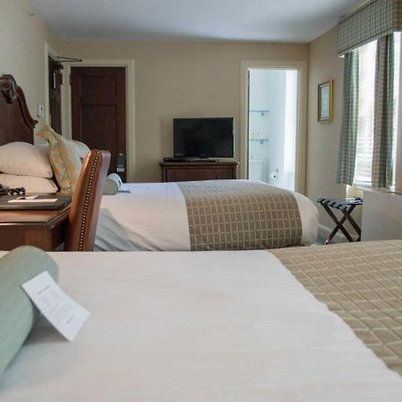 The Exeter Inn Экстерьер фото