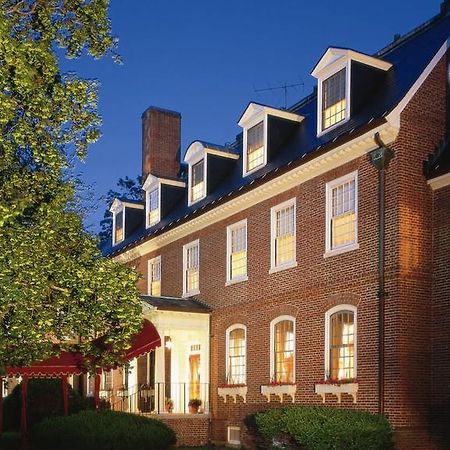 The Exeter Inn Экстерьер фото