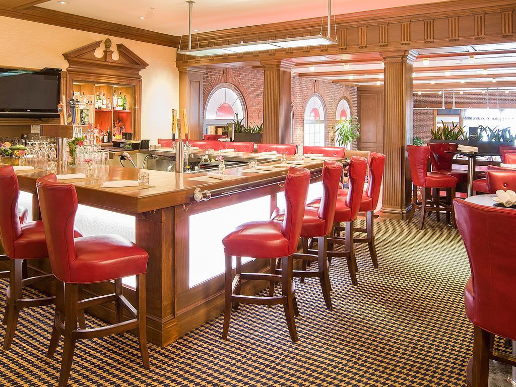 The Exeter Inn Экстерьер фото