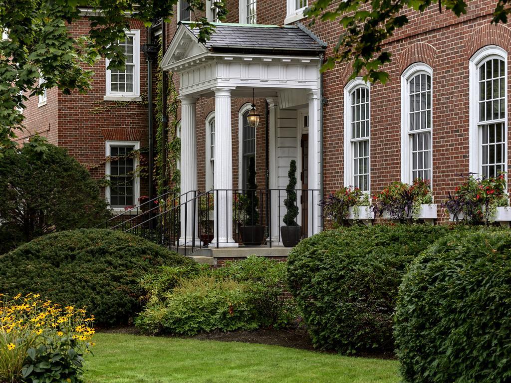 The Exeter Inn Экстерьер фото
